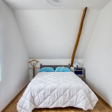 Maison Charmante A Avec Jardin. Vakantiehuis