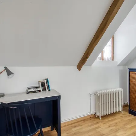 Holiday home Maison Charmante A Avec Jardin. Saint-Marcouf