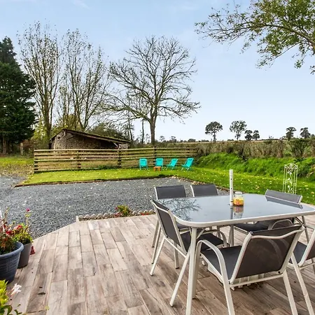 Maison Charmante A Avec Jardin. Holiday home Saint-Marcouf