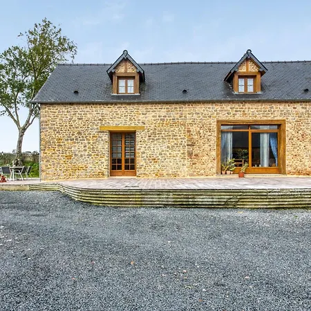 Maison Charmante à Avec Jardin. * Saint-Marcouf