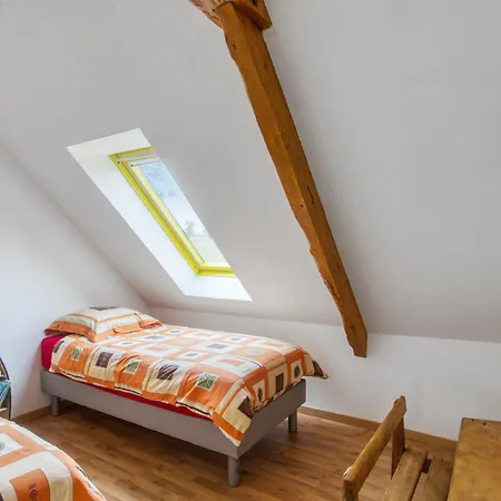 Maison Charmante à Avec Jardin. Casa de Férias