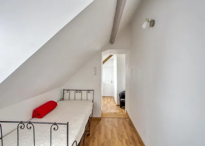 Maison Charmante A Avec Jardin. Saint-Marcouf