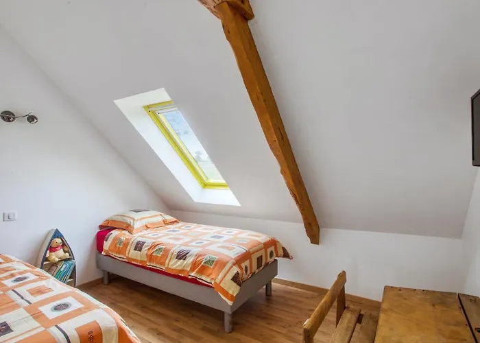 Maison Charmante A Avec Jardin. Saint-Marcouf