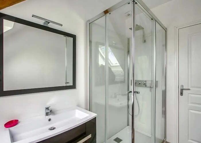 Maison Charmante A Avec Jardin. Prázdninový dům Saint-Marcouf